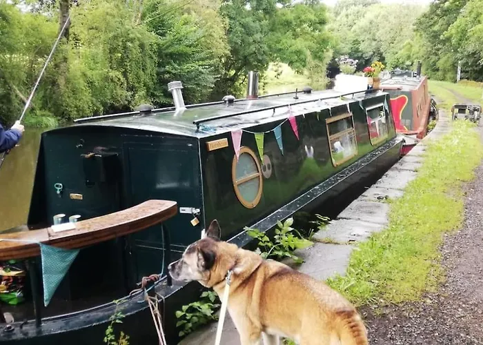Cosy, Quirky, Tranquil, Secluded Boat Båthotell