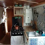 Hotel en barco Cosy, Quirky, Tranquil, Secluded Boat Bell Busk