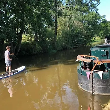 Cosy, Quirky, Tranquil, Secluded Boat *