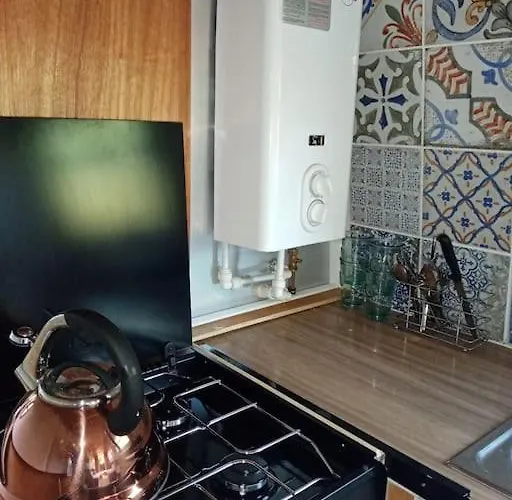 Cosy, Quirky, Tranquil, Secluded Boat Botel Bell Busk