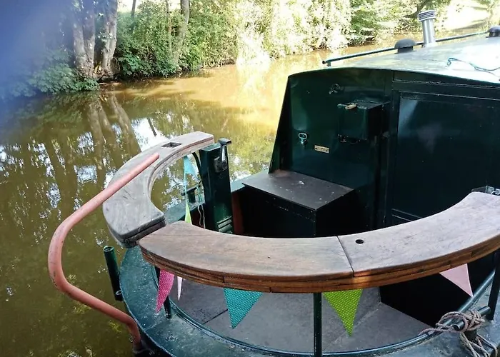 Cosy, Quirky, Tranquil, Secluded Boat * Bell Busk